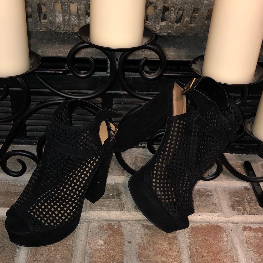 Bamboo chunky high heel open toe shoes